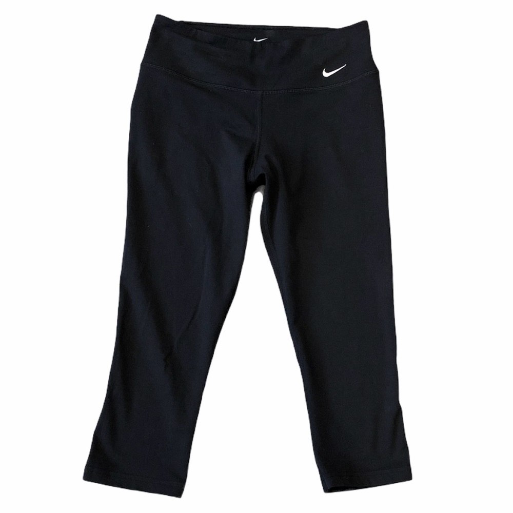 Black Nike Cropped Leggings